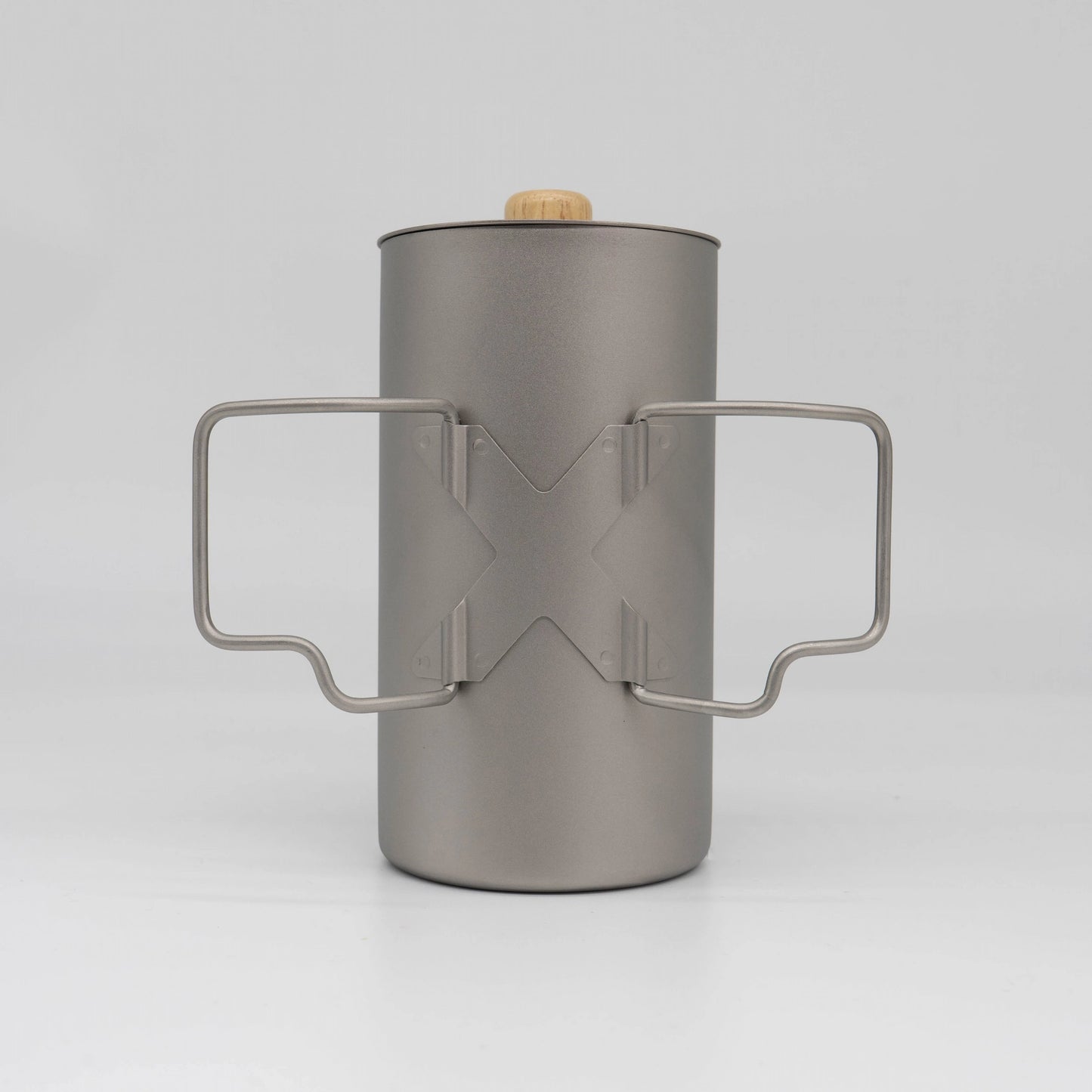 Silverant french coffee press on a white background - Titanium coffee gear Basic Barista fold out handles