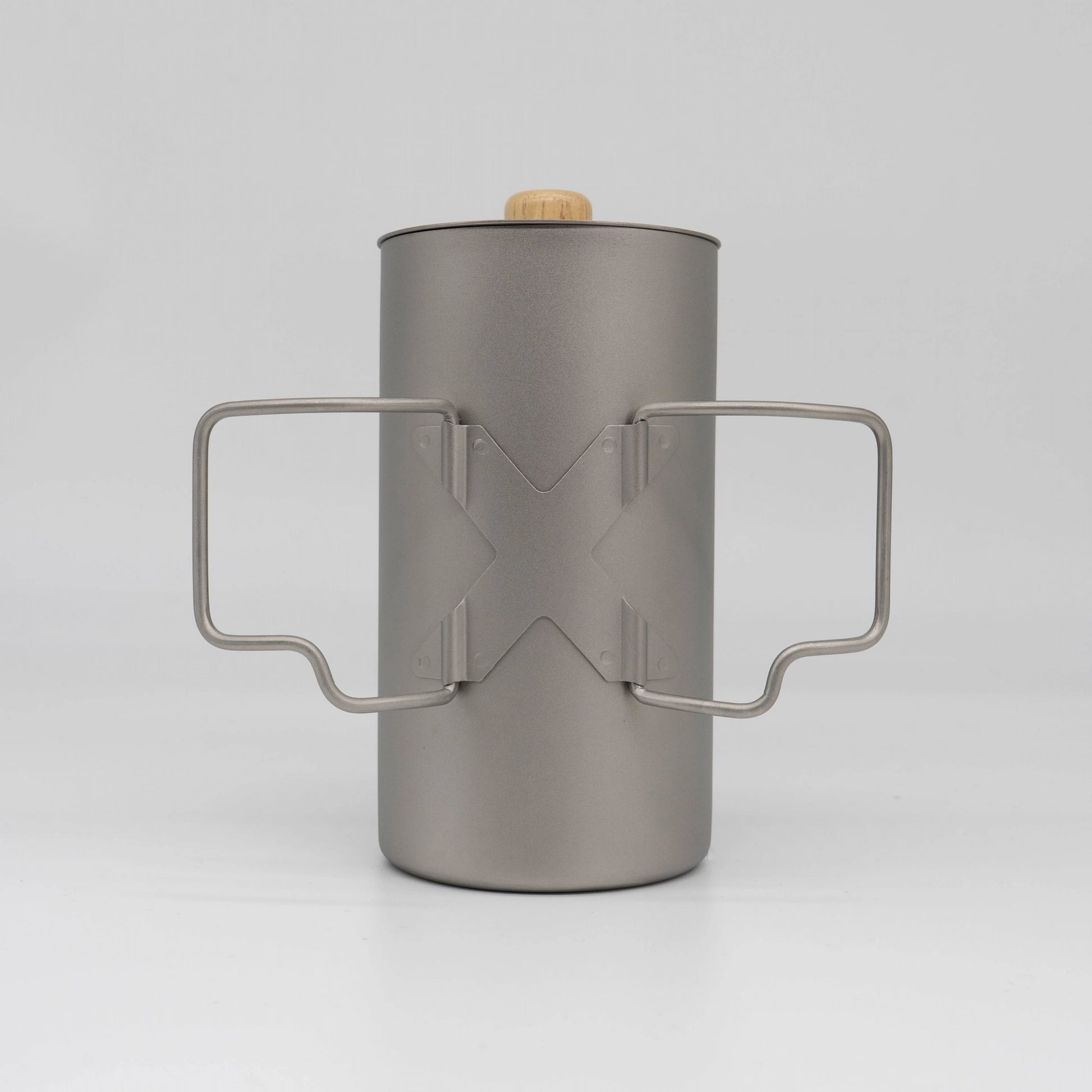 Silverant french coffee press on a white background - Titanium coffee gear Basic Barista fold out handles