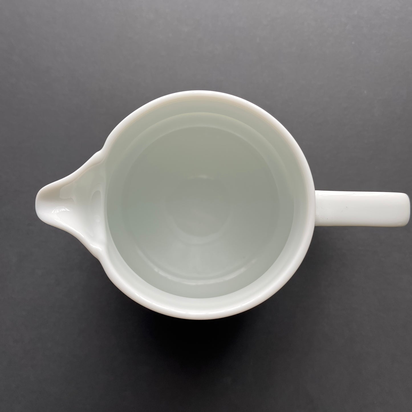 Origami Aroma Server - Ceramic coffee server White - Basic Barista Australia Melbourne