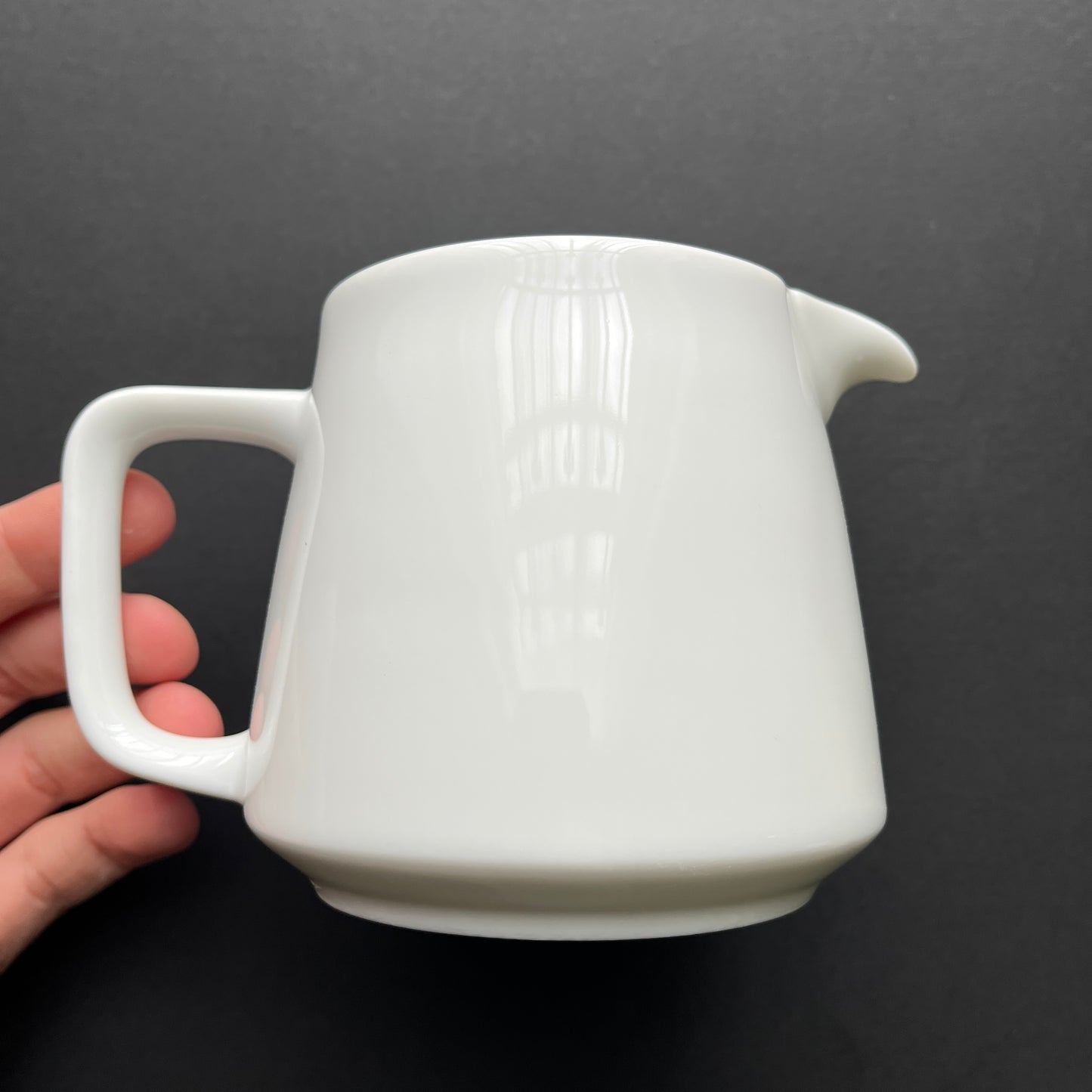 Origami Aroma Server - Ceramic coffee server White - Basic Barista Australia Melbourne
