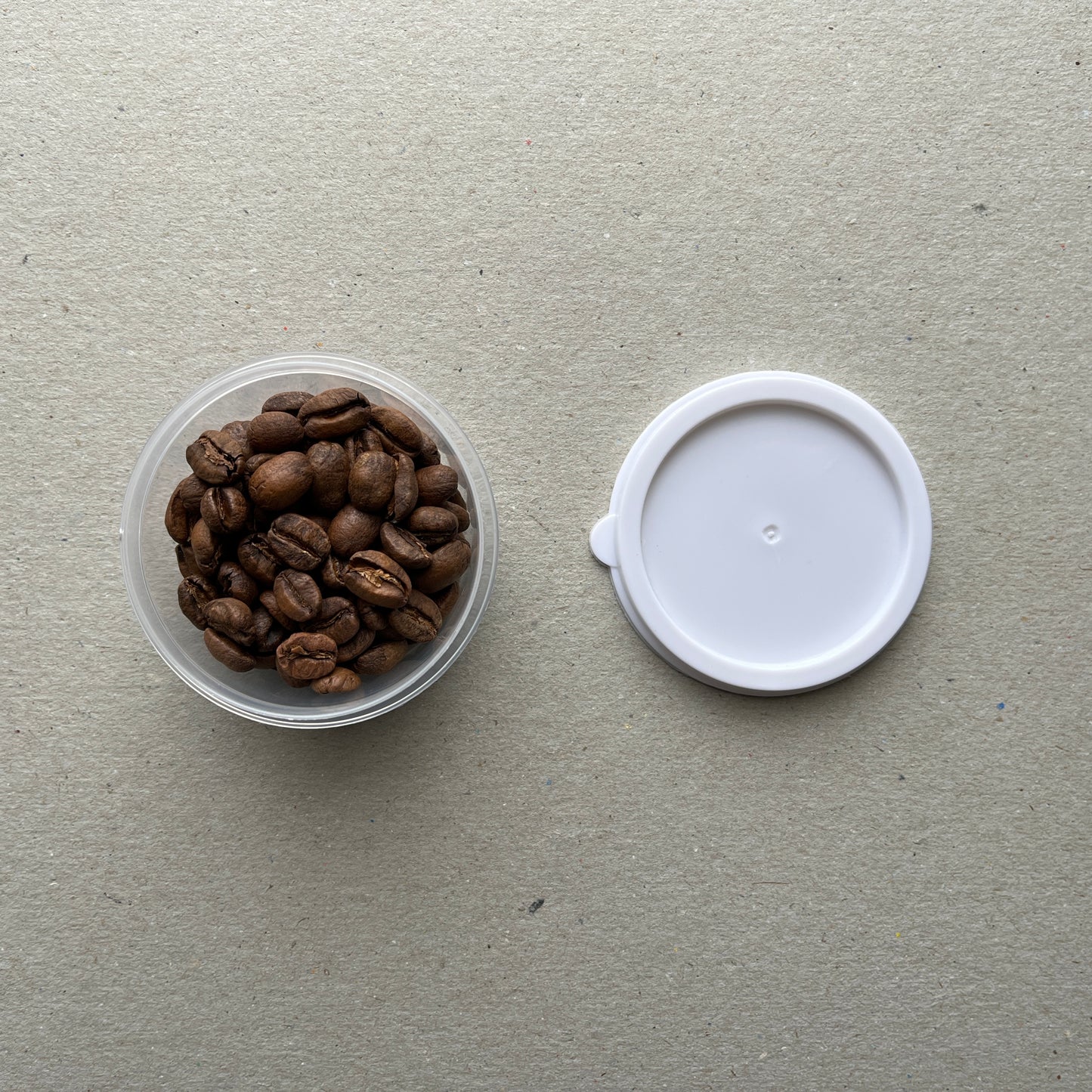 Plastic coffee dosing cup dosing pot white lid 58mm