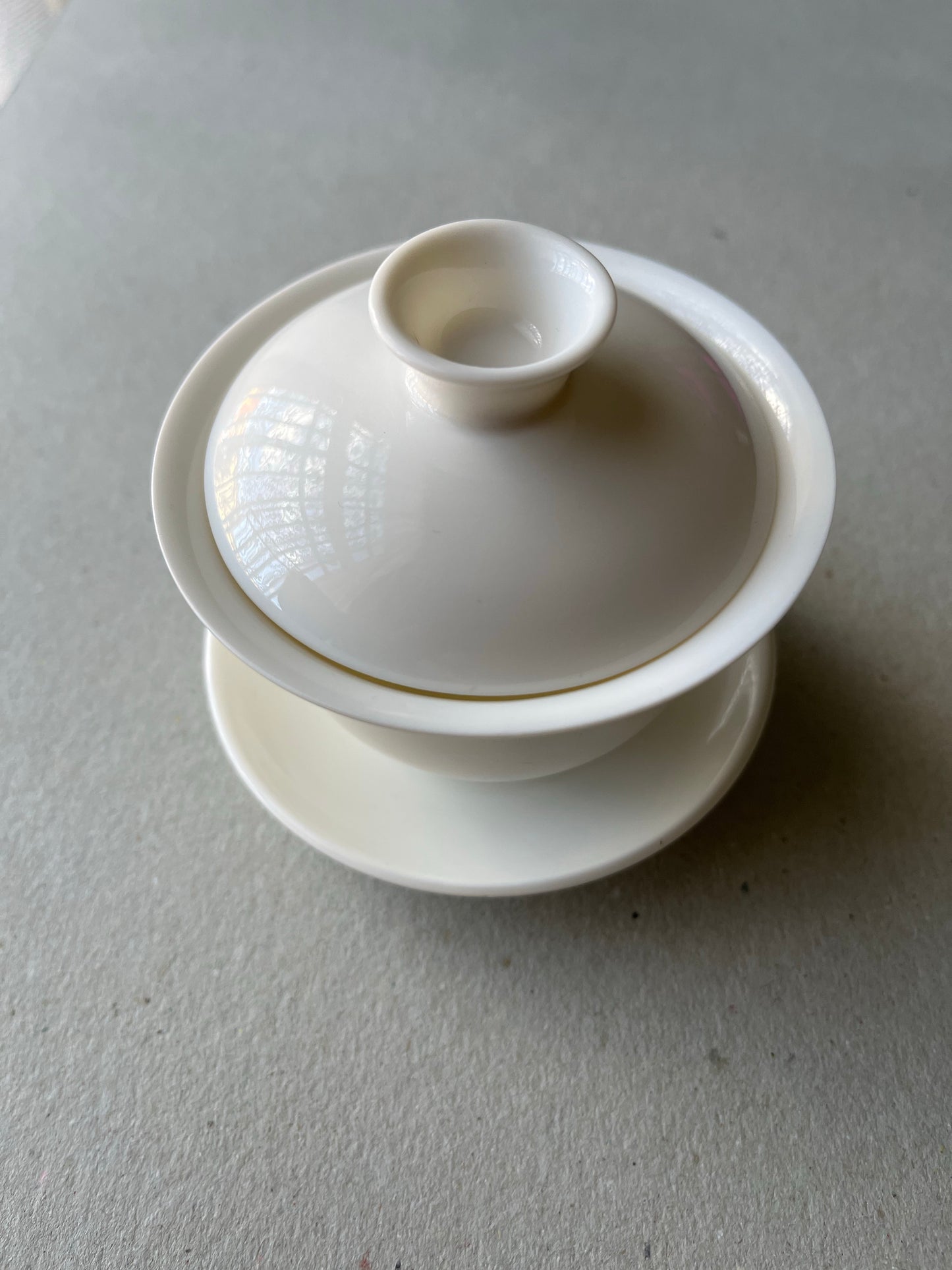 Gaiwan Gongfu tea brewer set ceramic white minimalist tea brewer